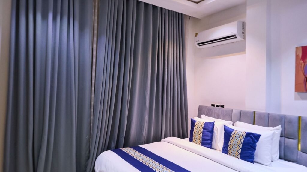 Three Bedroom Apartment Lisa Suites (2)